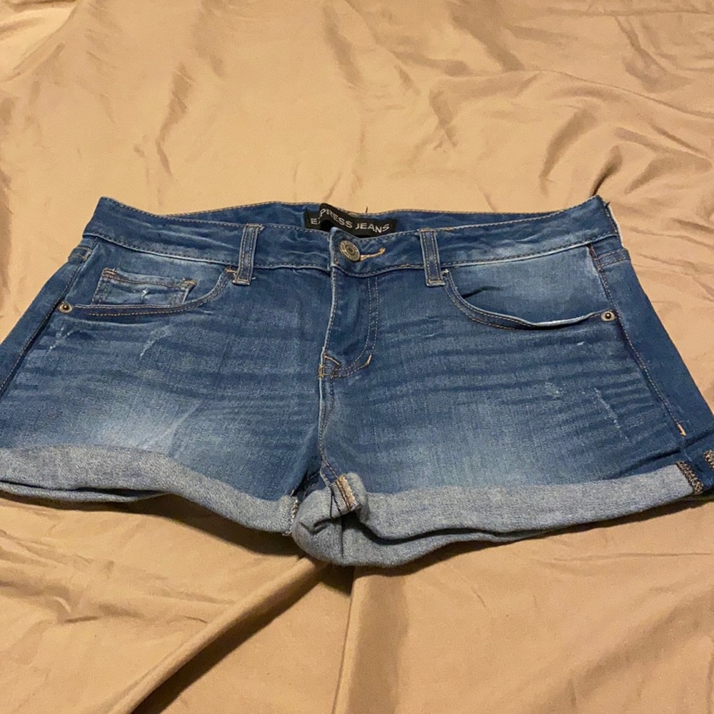 Express Cuffed Denim Shorts Size 4 Light Wash